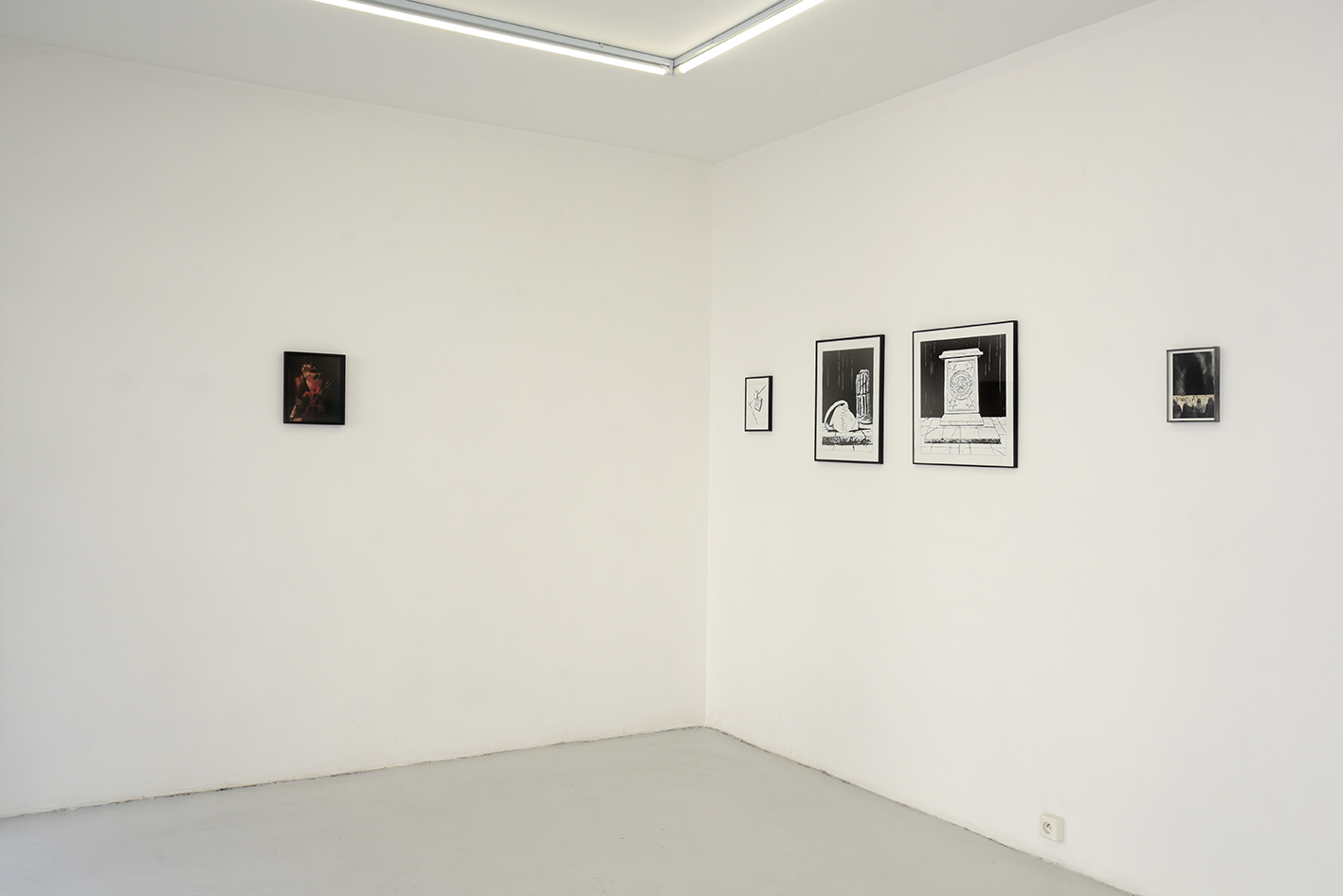 Altar To Altar
installation view, Julio artist-run space, Paris, 2020 